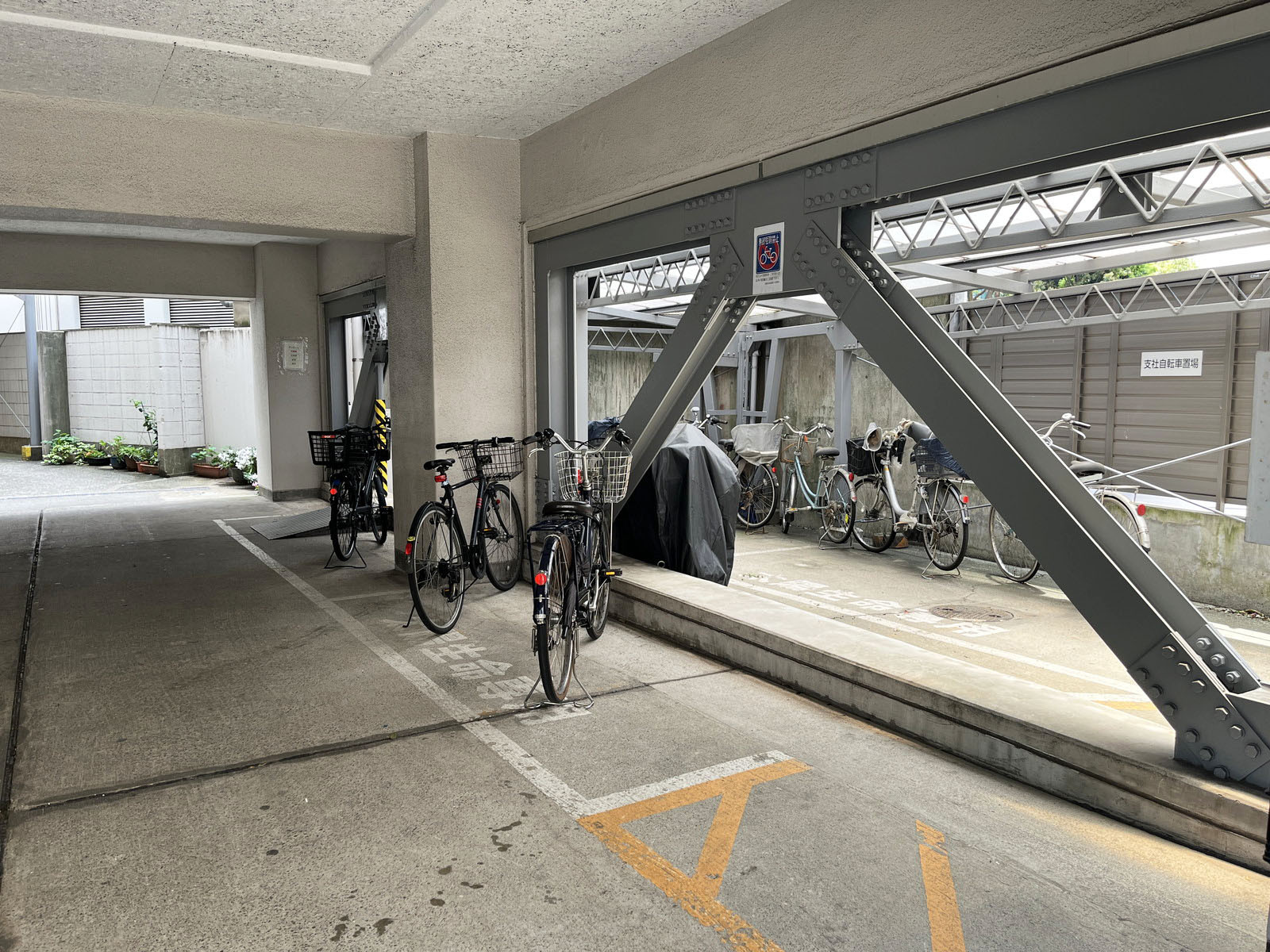 駐輪場