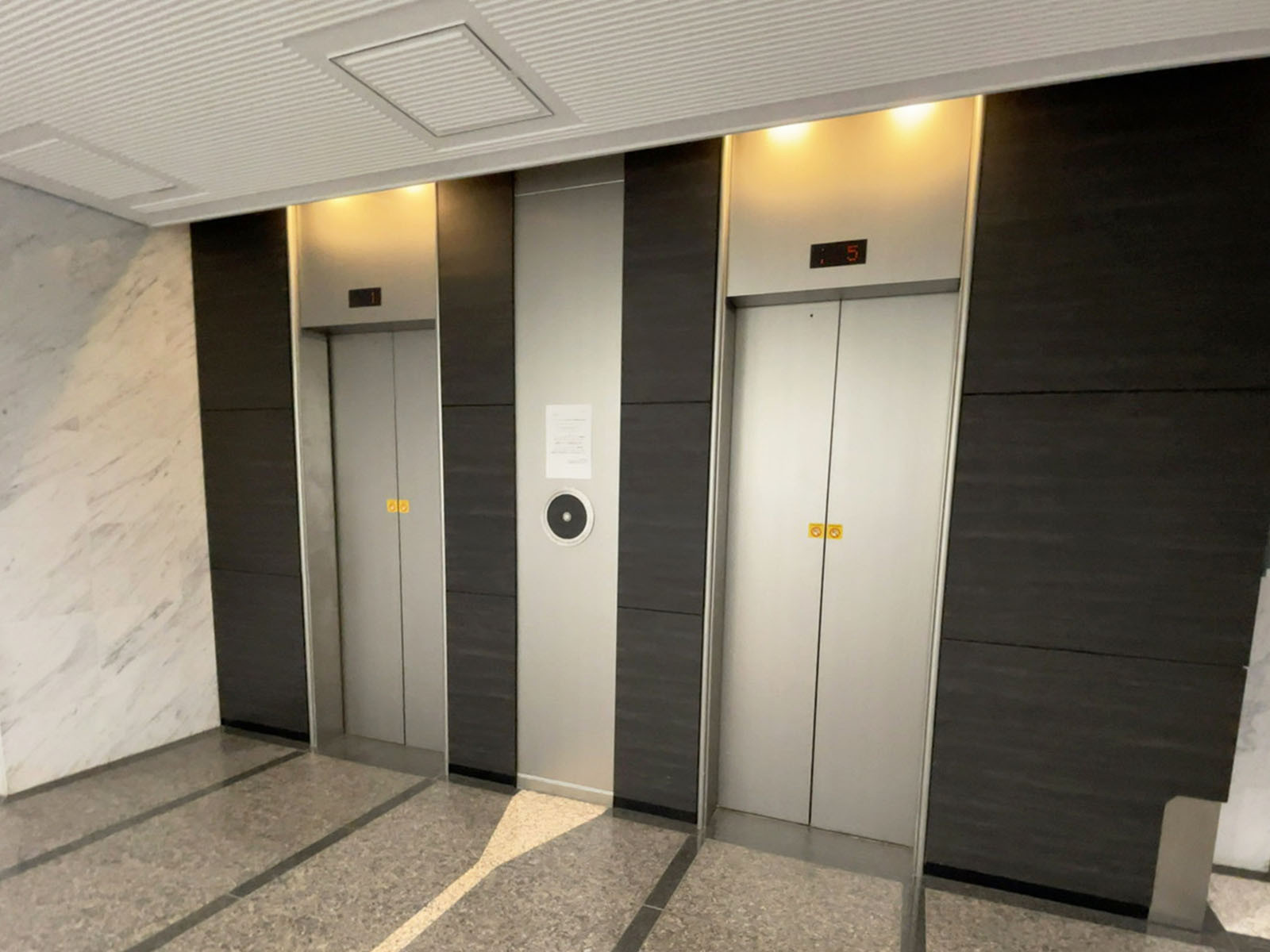 エレベーター