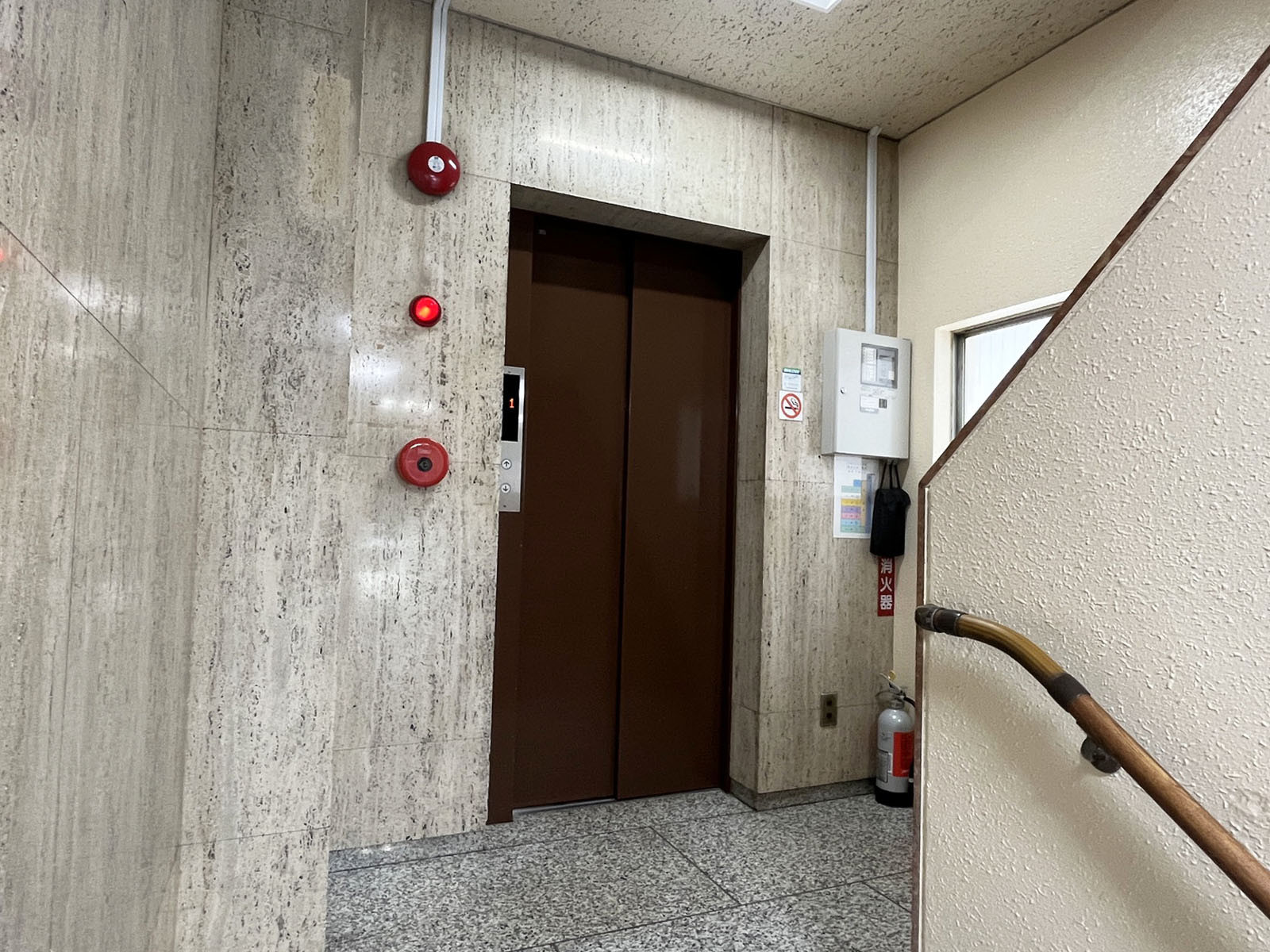エレベーター(1基)