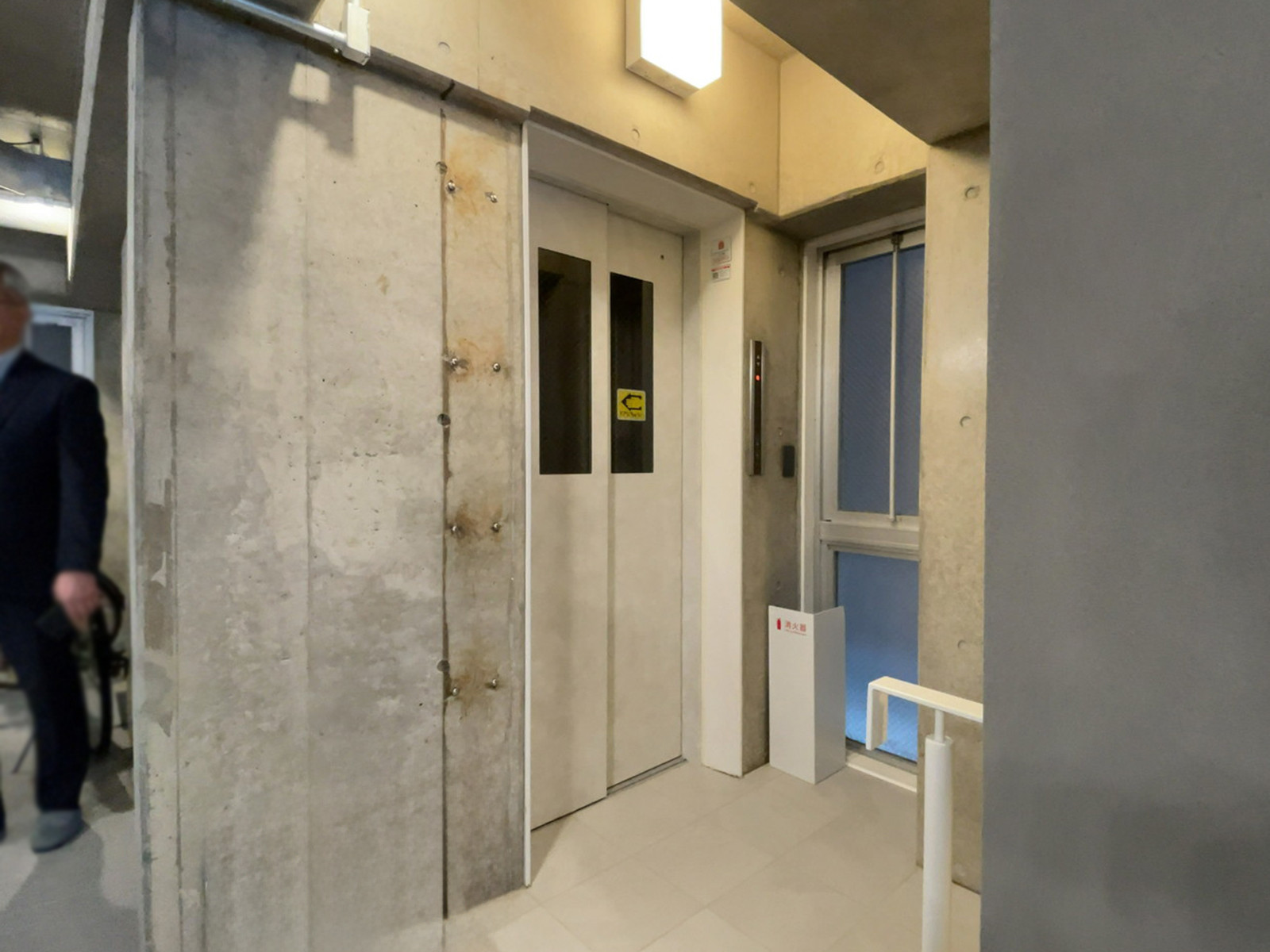 エレベーター(1基)