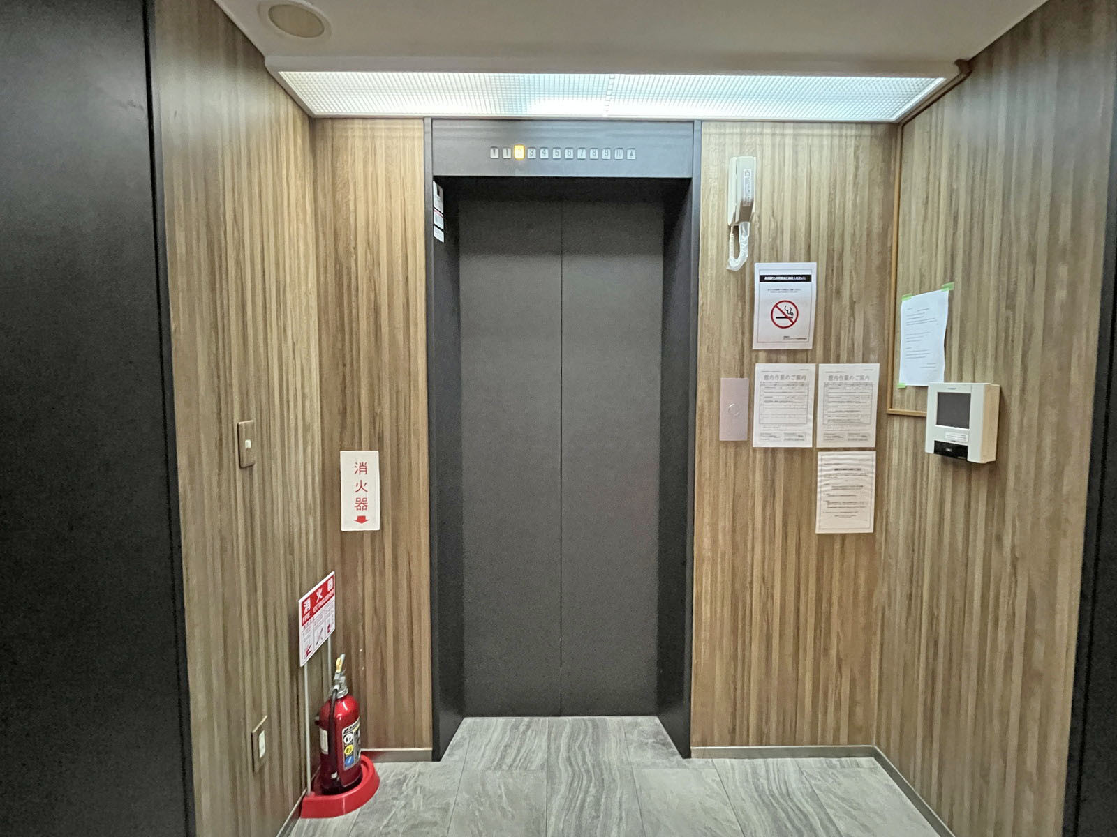 エレベーター(1基)