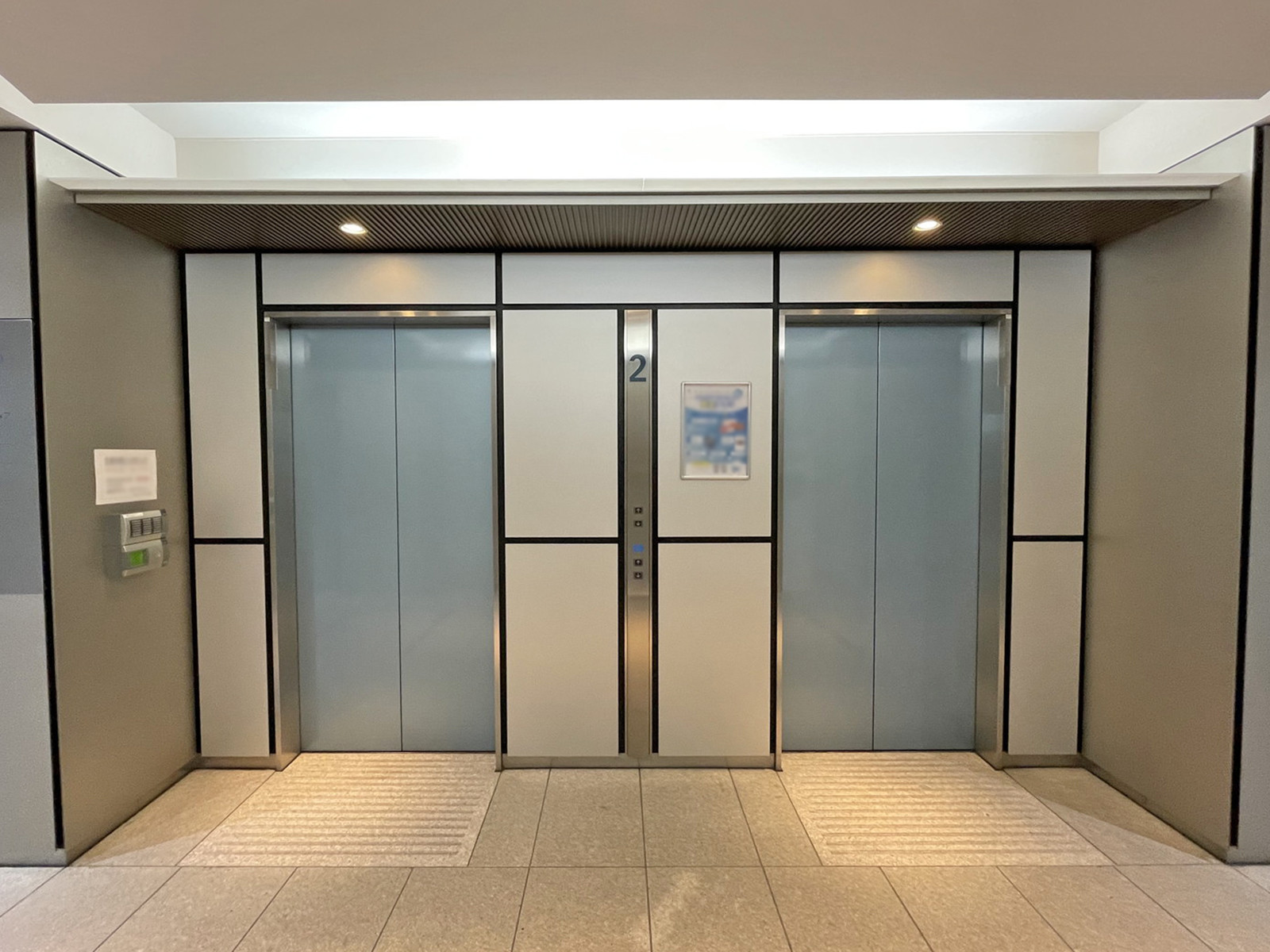 エレベーター(2基)