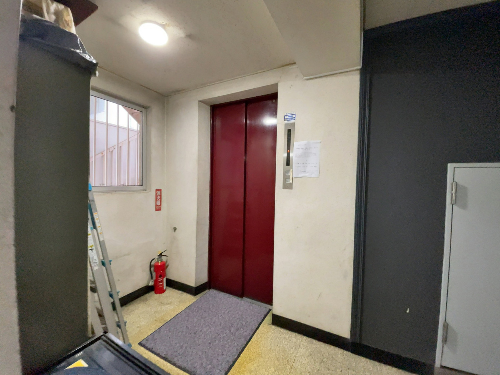 エレベーター(1基)