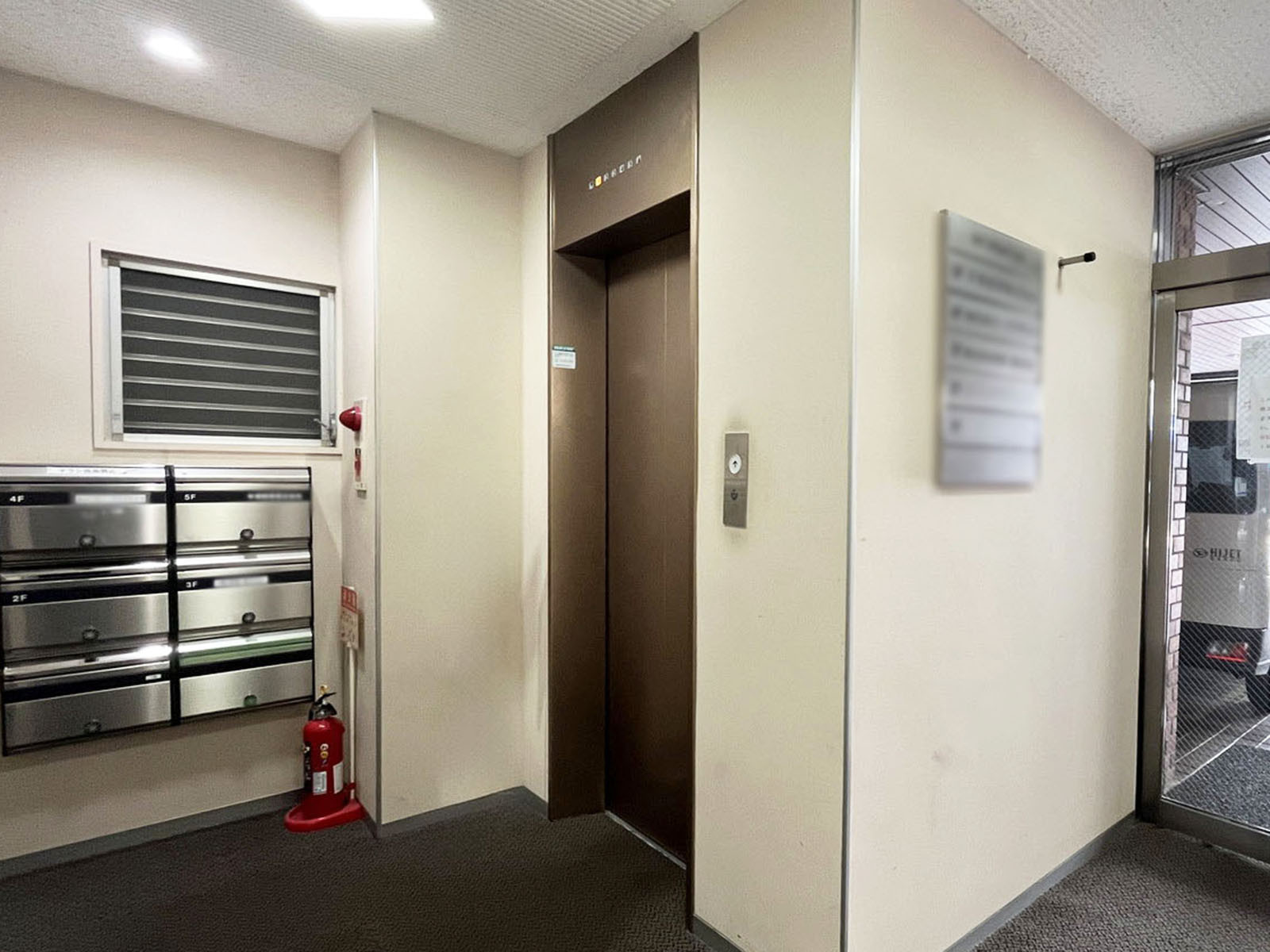 エレベーター(1基)