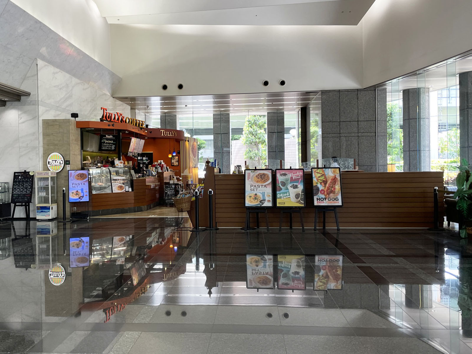 1階のタリーズコーヒー JRWD堂島タワー店