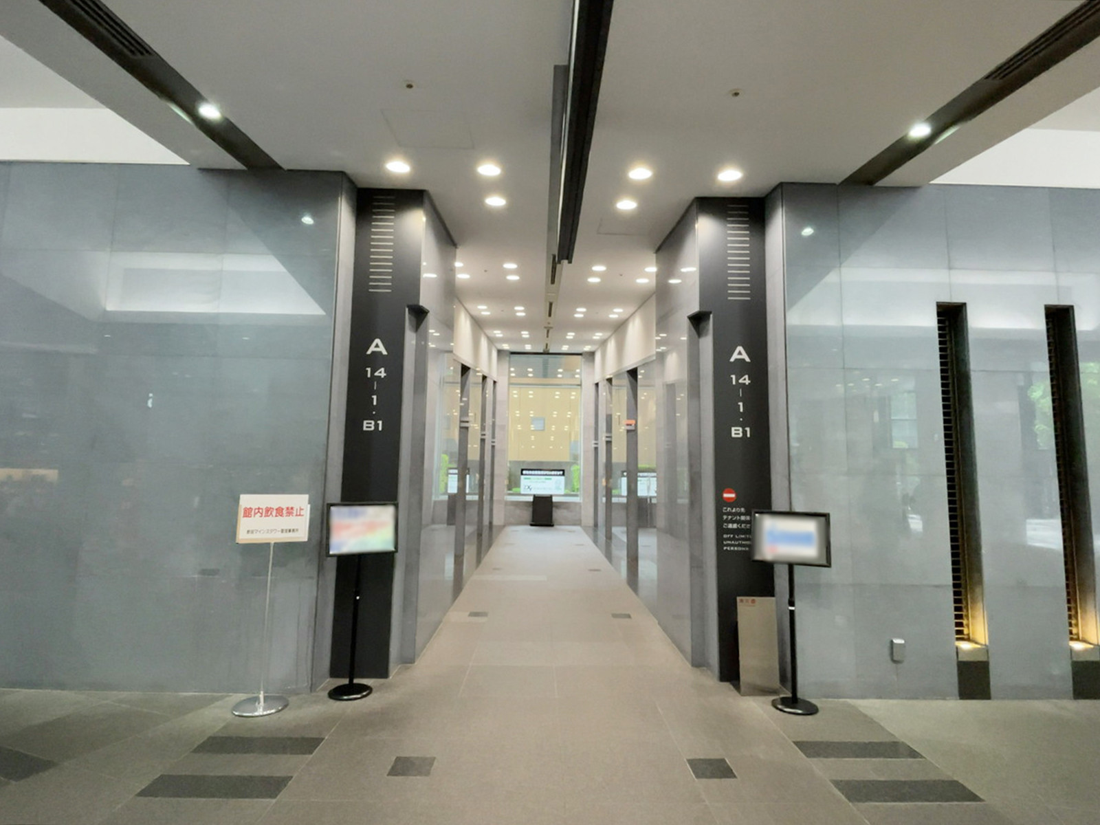 エレベーターA(低層階)