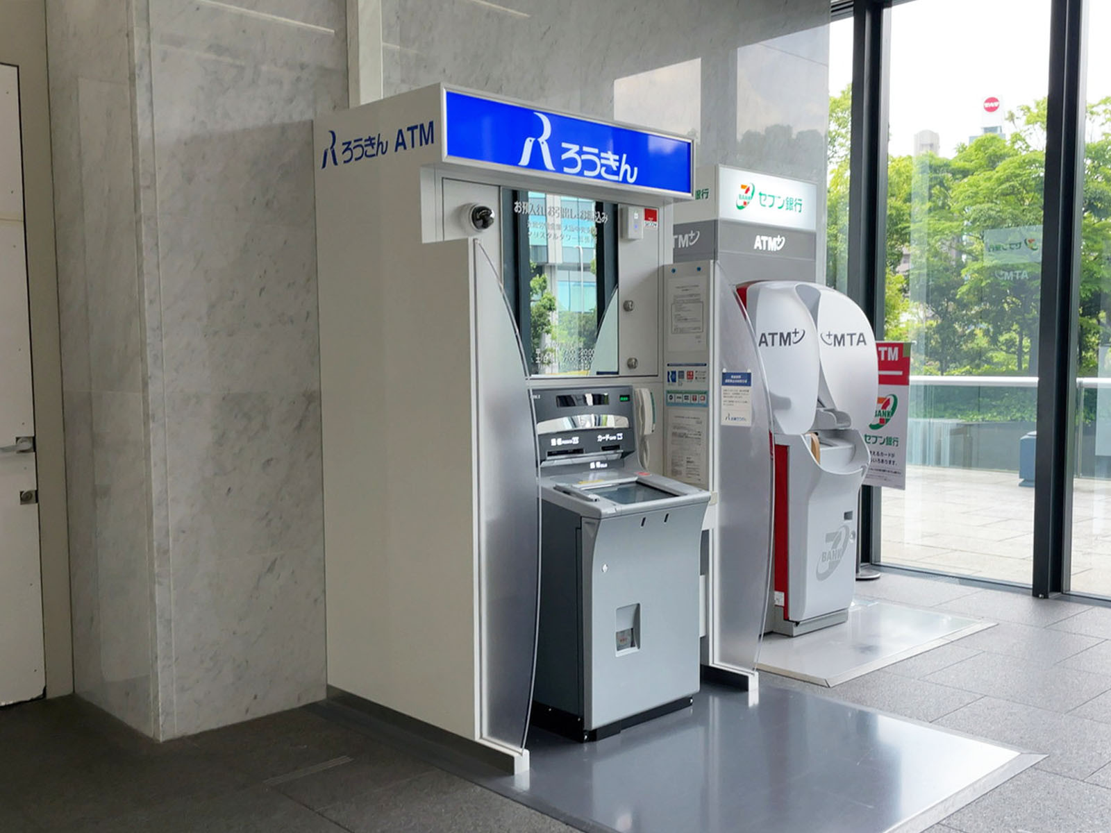 1階のATM