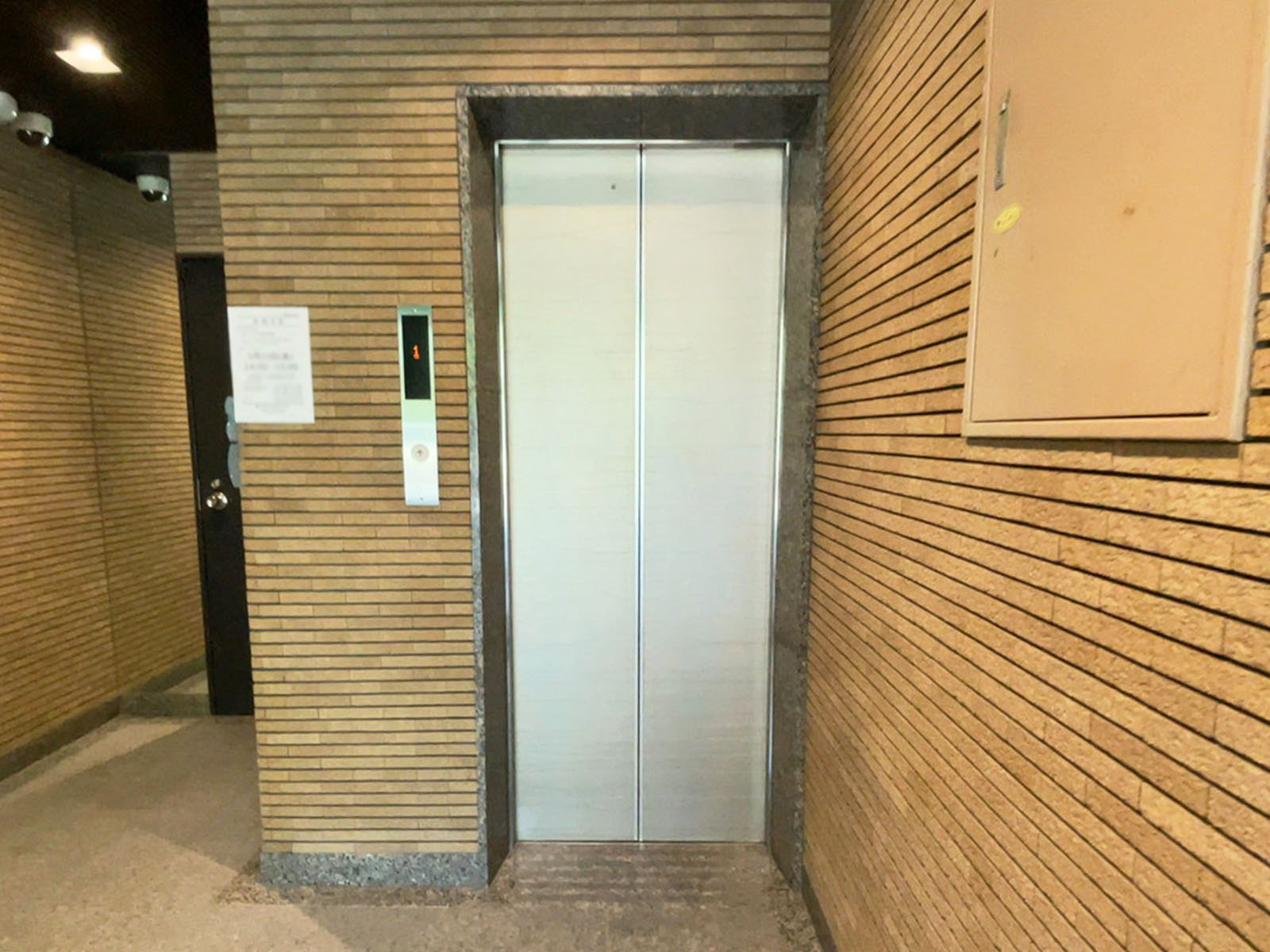 エレベーター