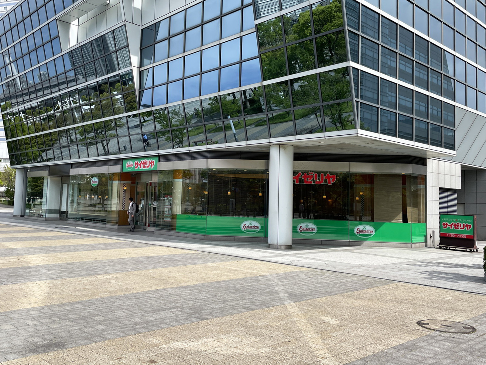 1階のサイゼリヤ 有明フロンティアビル店