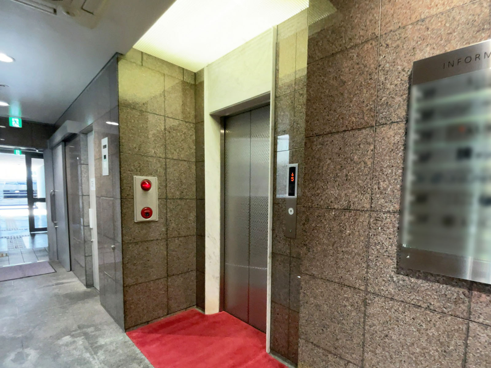 エレベーター