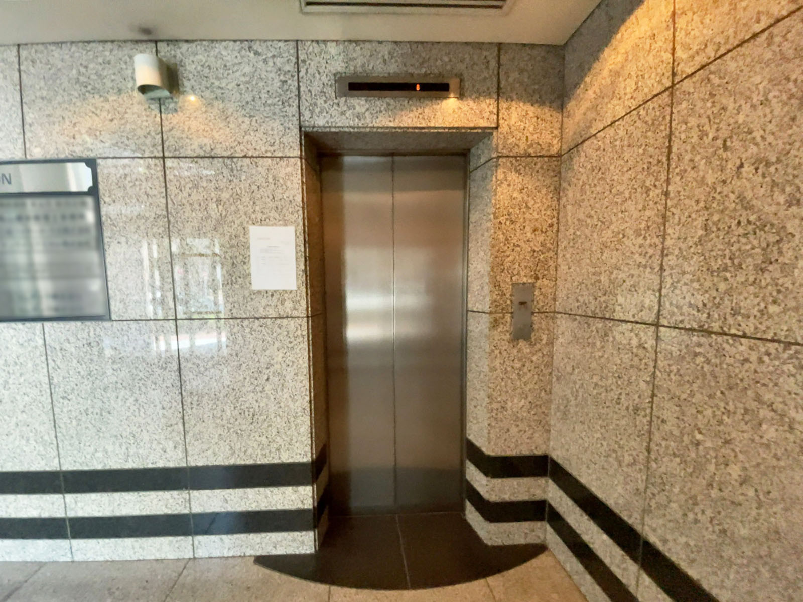 エレベーター