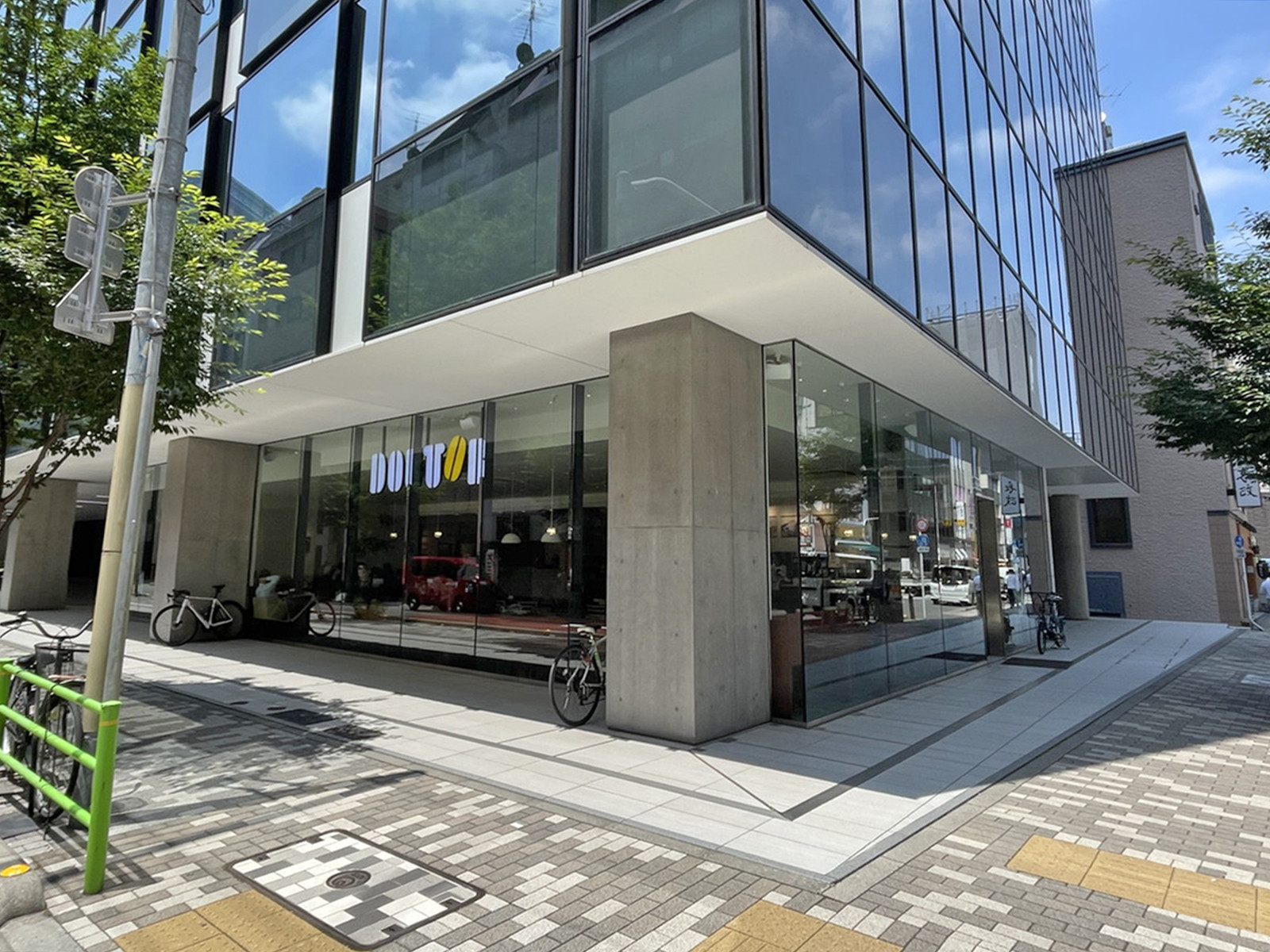 1階のドトールコーヒーショップ 神田南口店