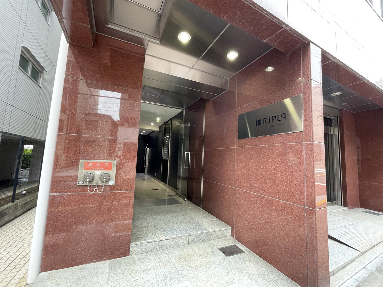 エントランスアプローチ