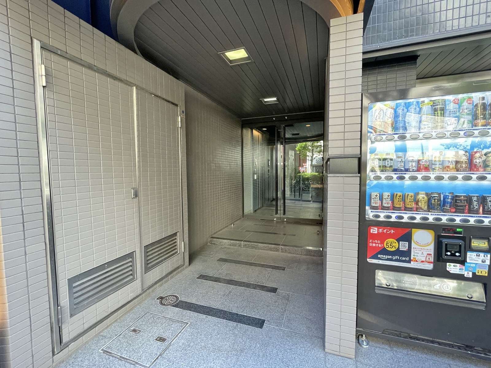 エントランスアプローチ