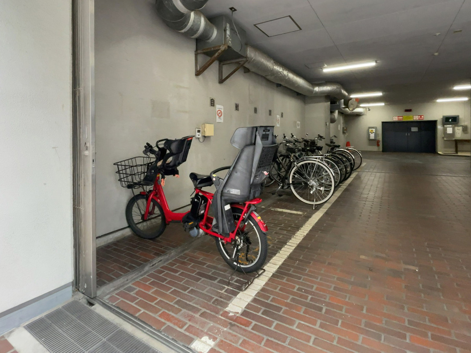 駐輪場