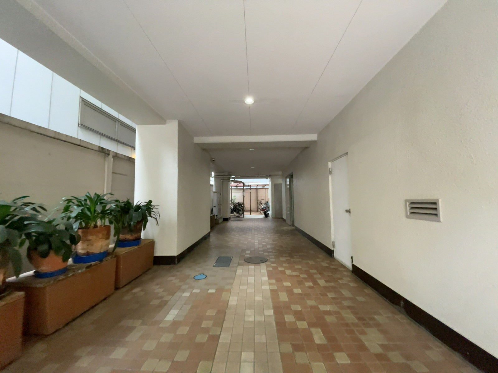 エントランスアプローチ