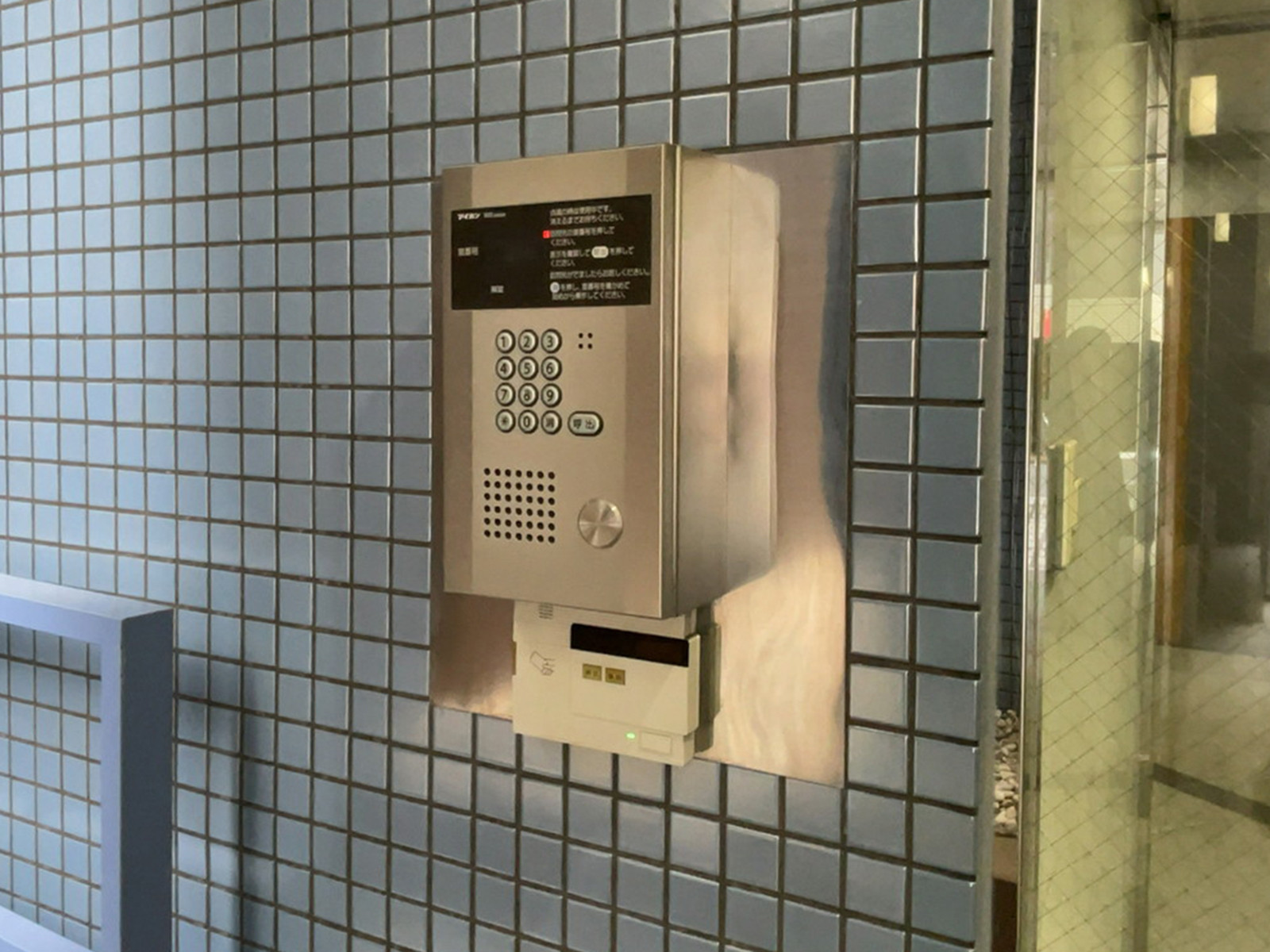 インターホン