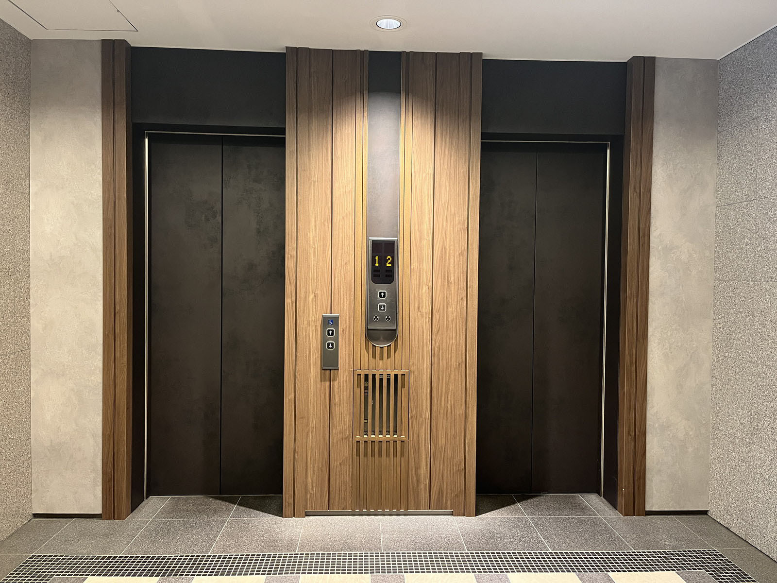 エレベーター(1基)