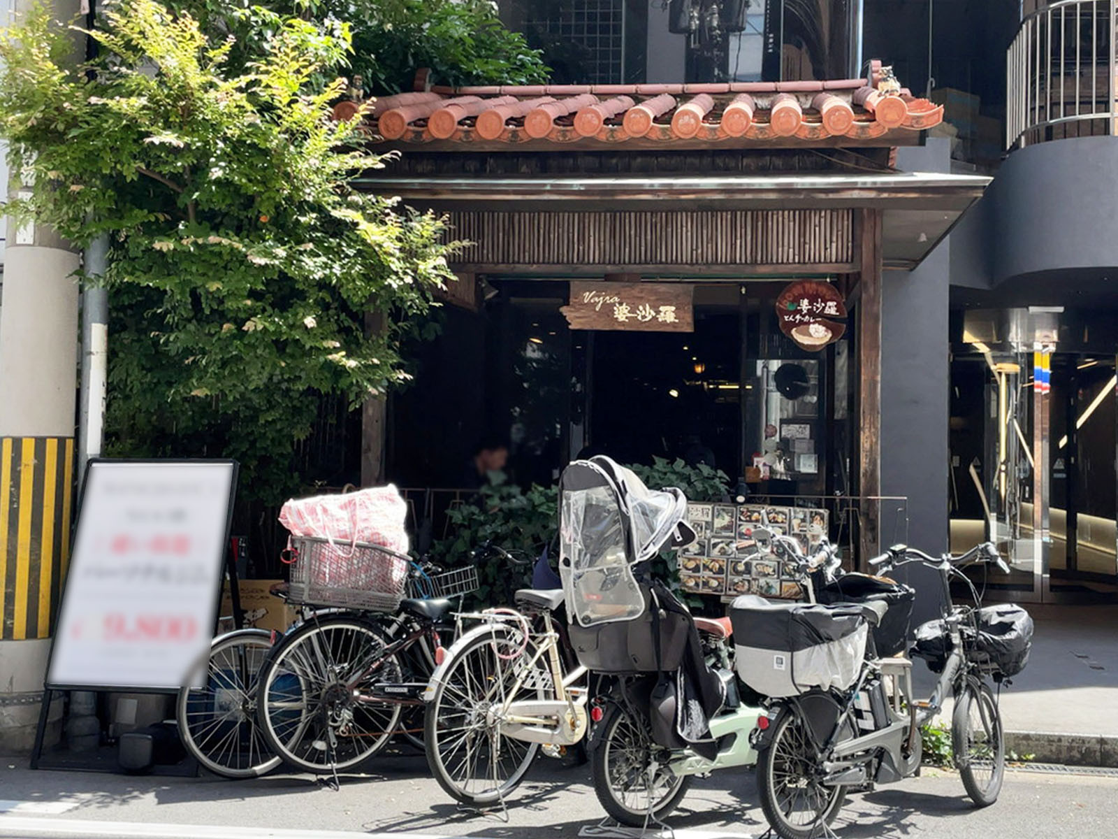 1階の飲食店