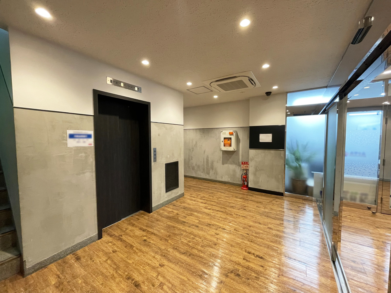 エレベーターホール