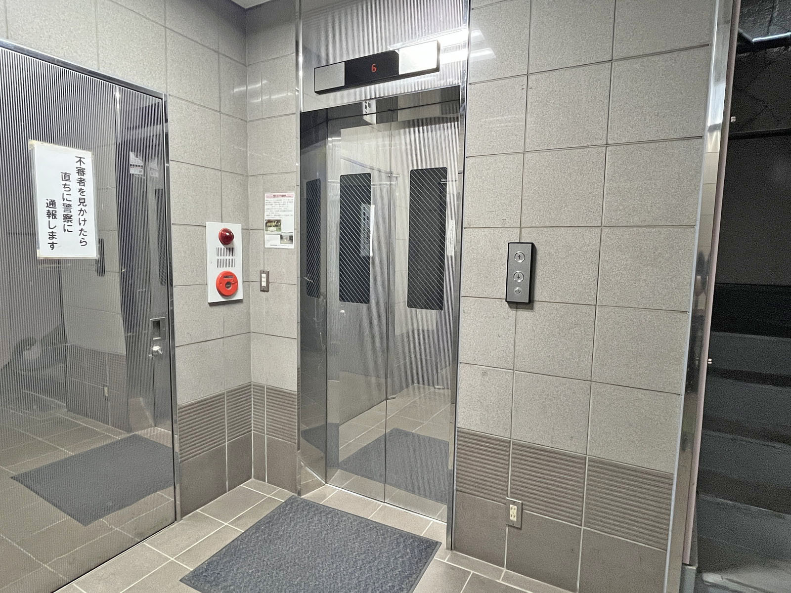 エレベーター(1基)
