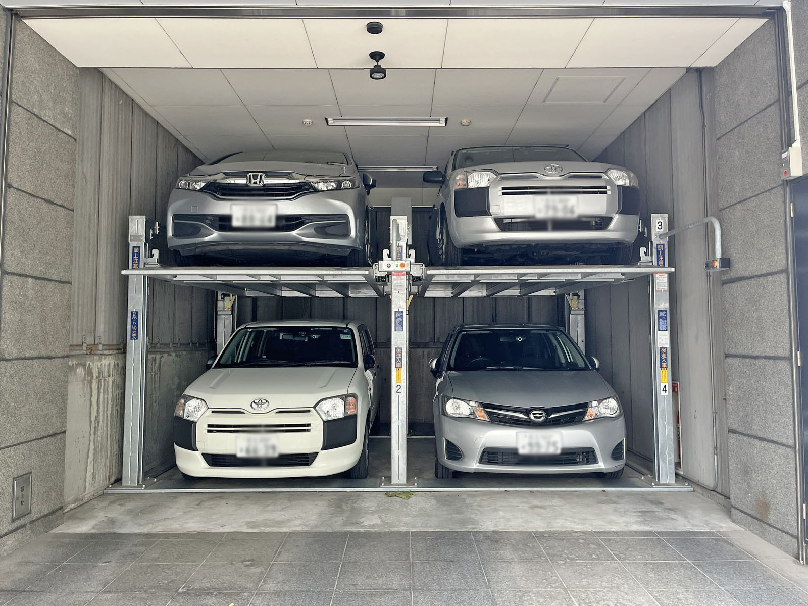 駐車場