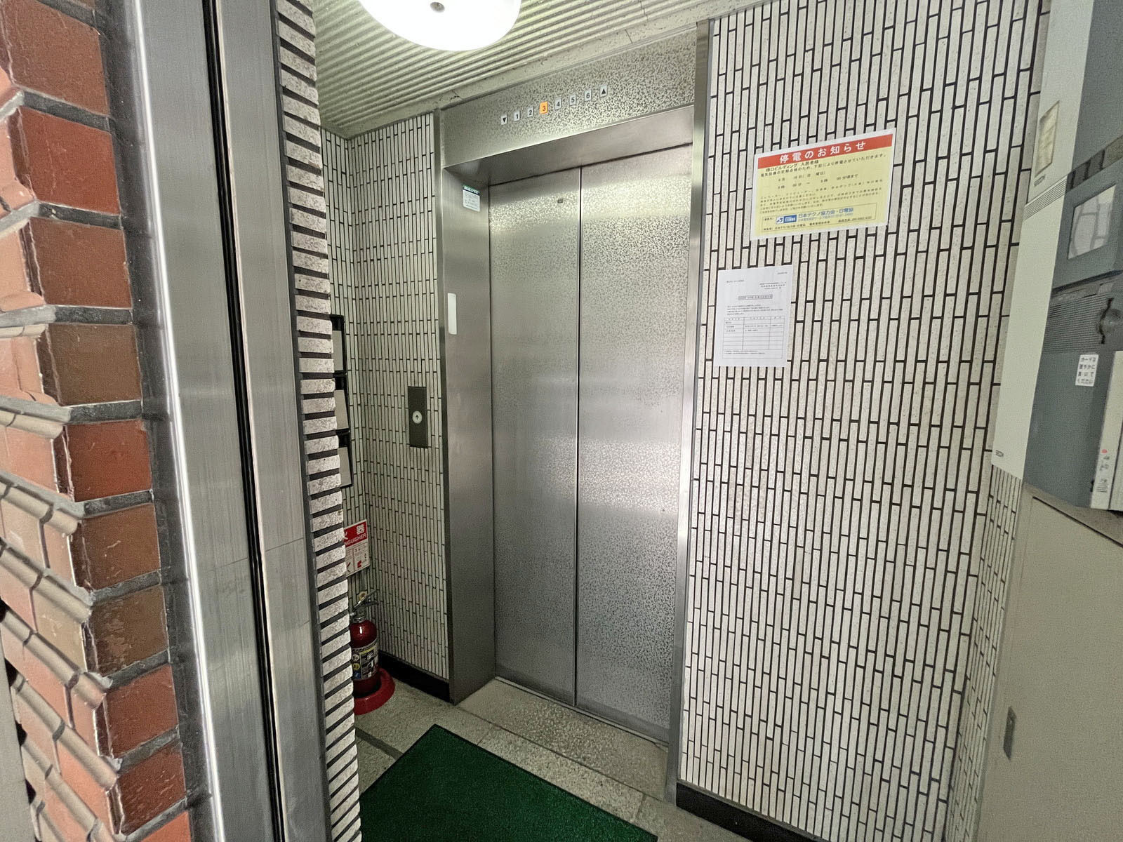 エレベーター(1基)