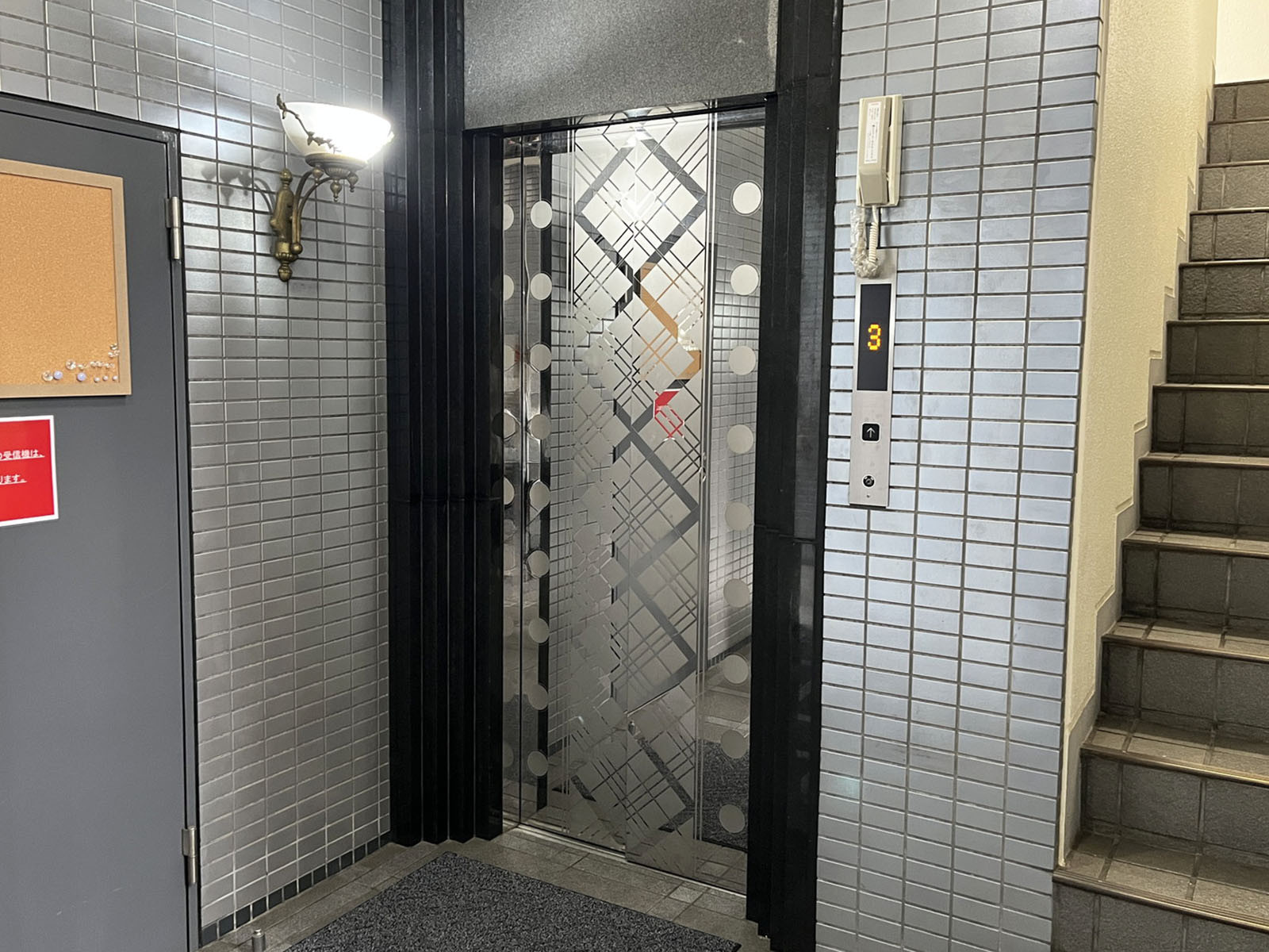 エレベーター(1基)