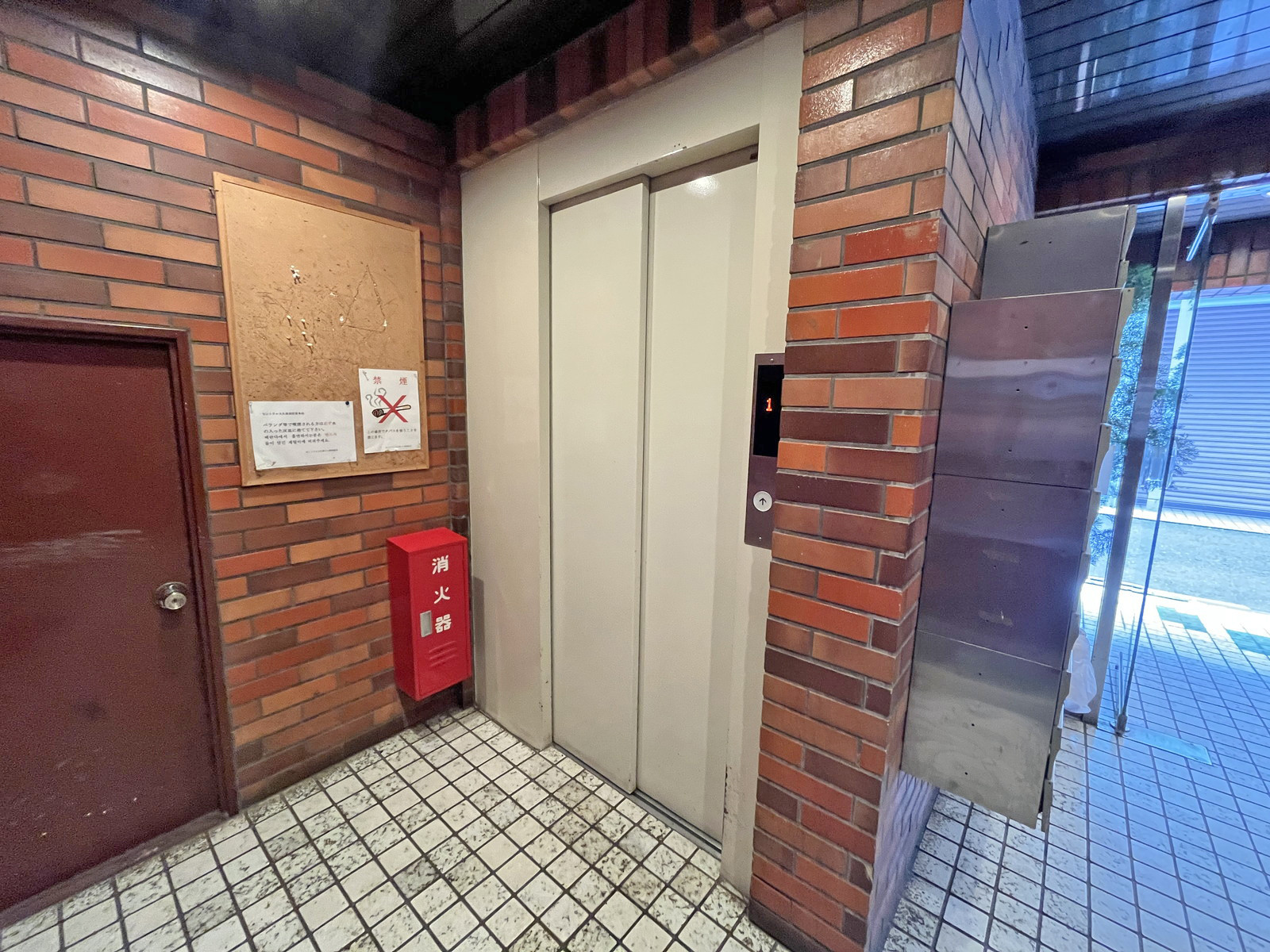 エレベーター(1基)