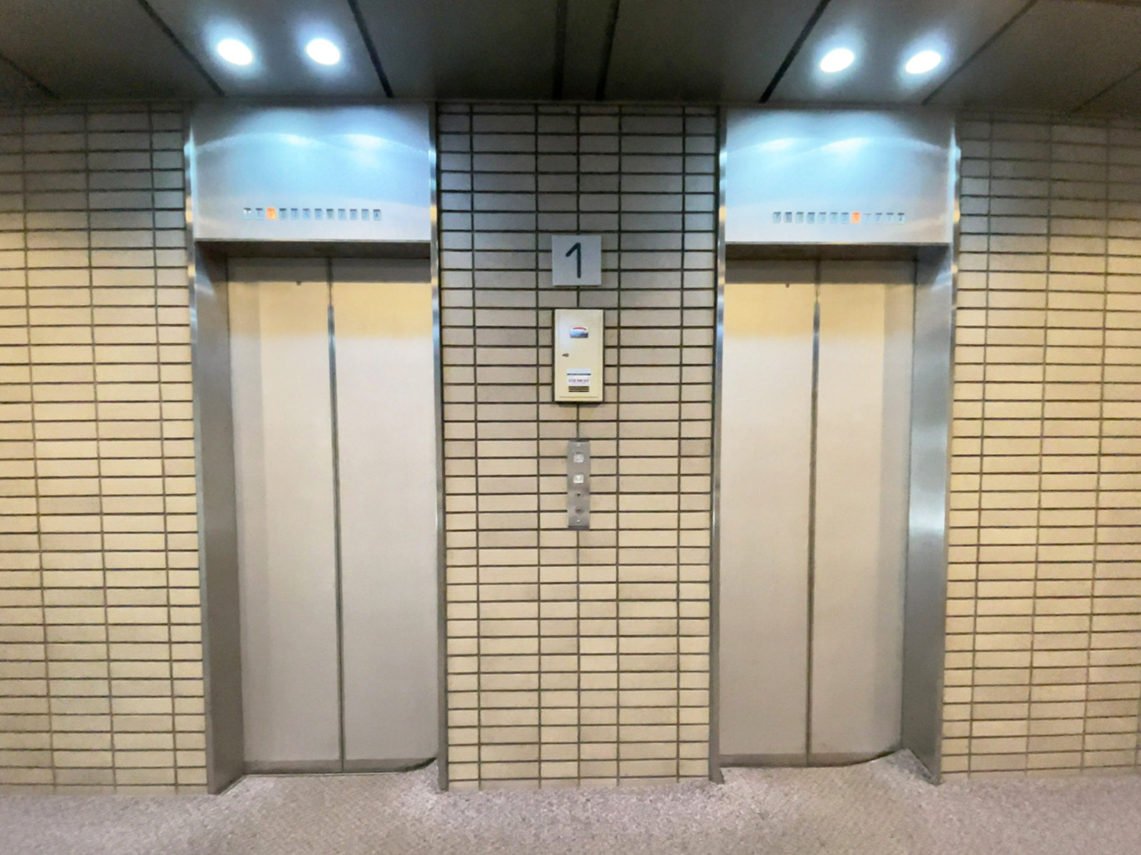 エレベーター