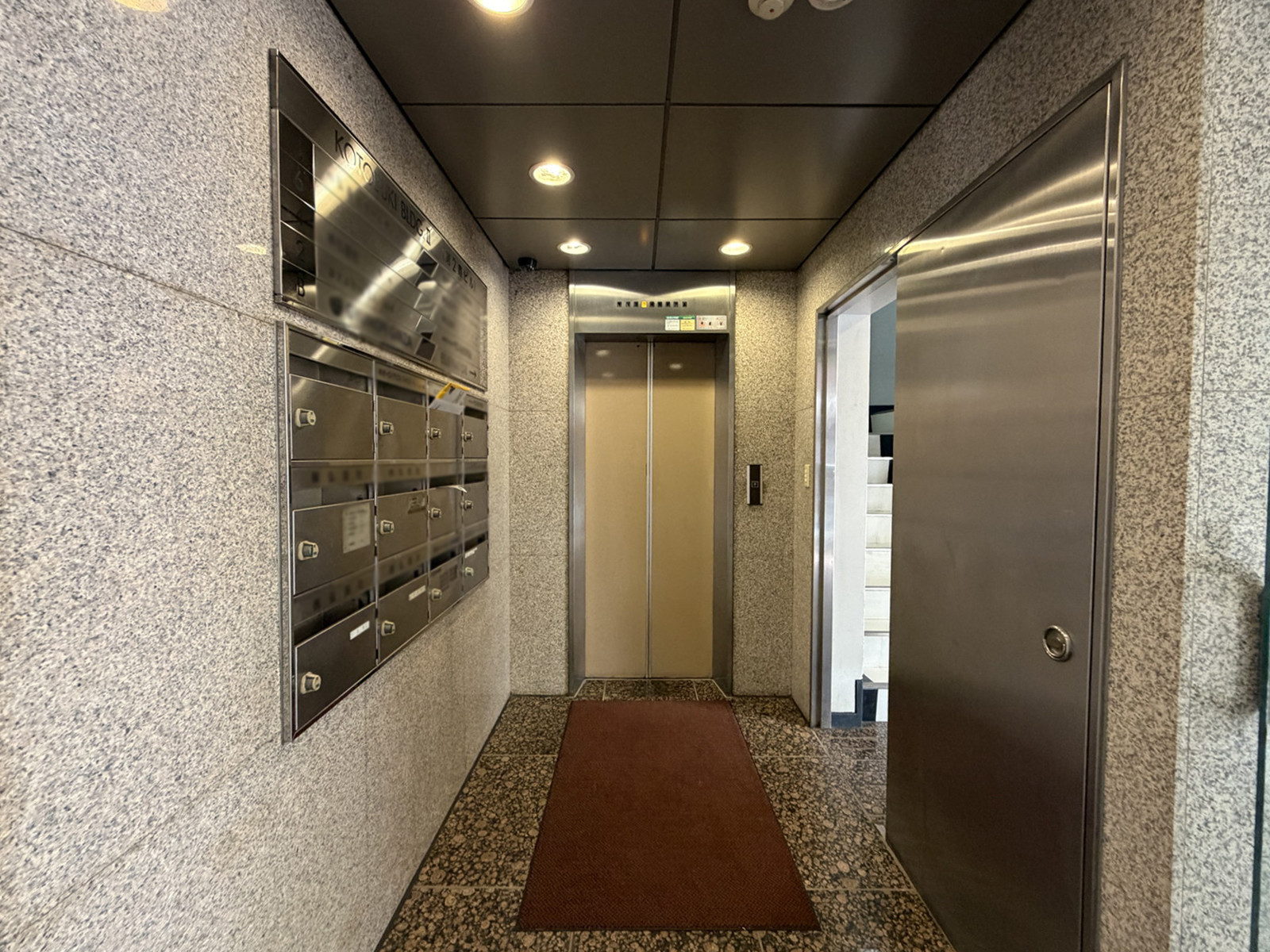 エレベーター(1基)