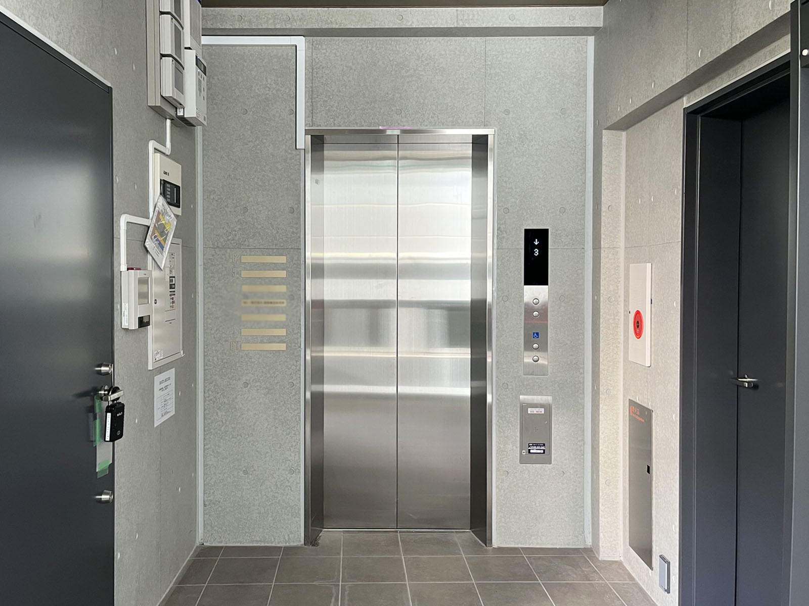 エレベーター(1基)