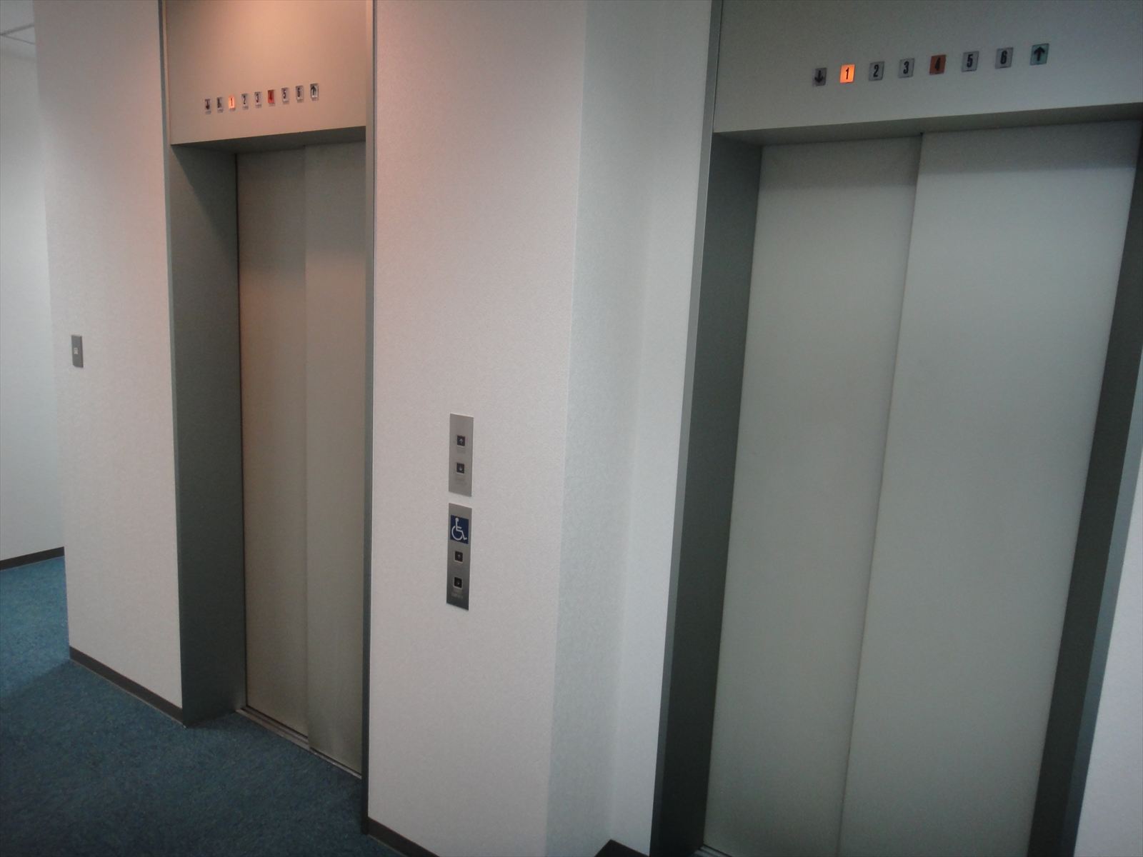 各階エレベーターホール