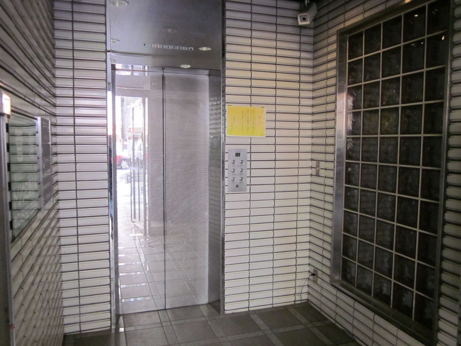 エレベーターホール