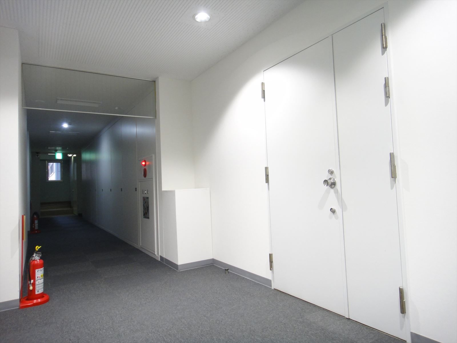 オフィス入口の雰囲気
