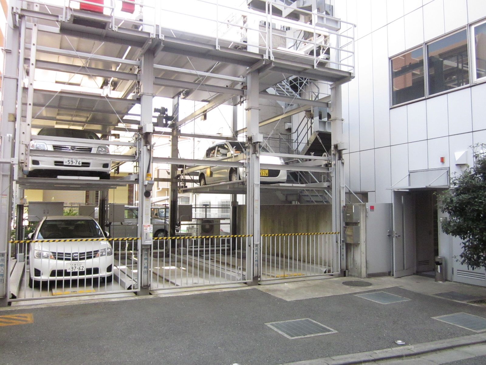 駐車場設備有り