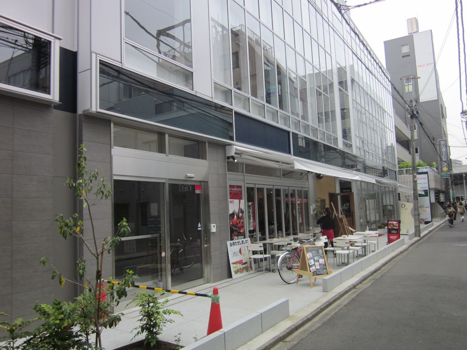 エントランス付近