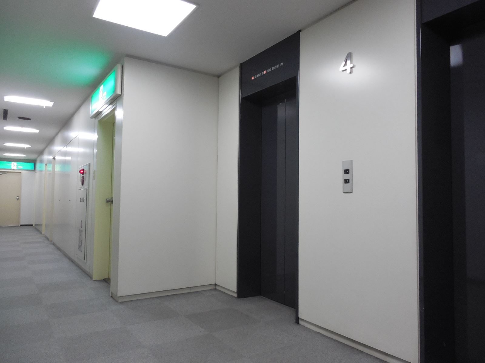 各階エレベーターホール