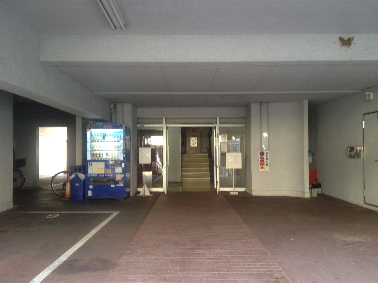 エントランス