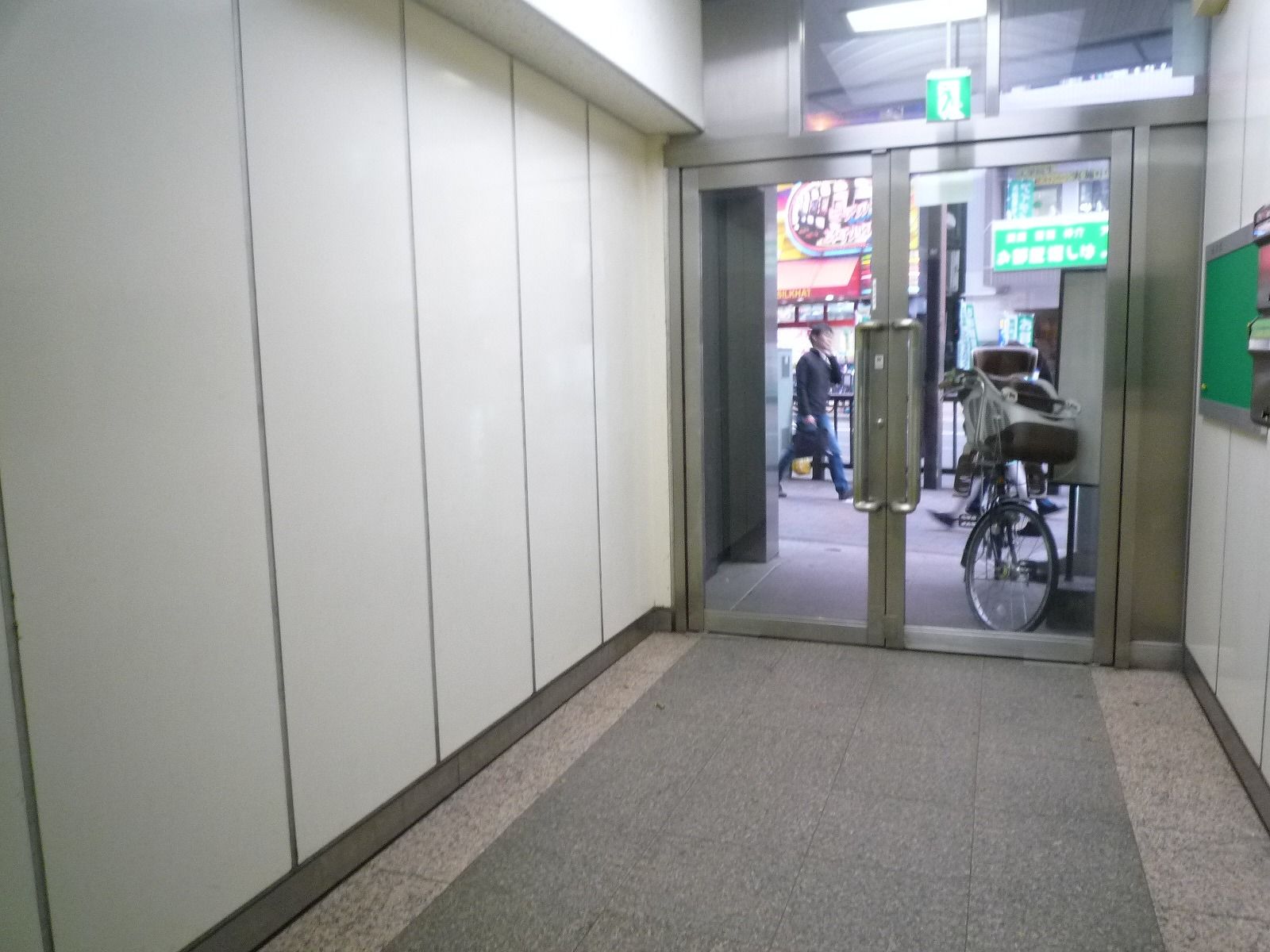 入口の雰囲気