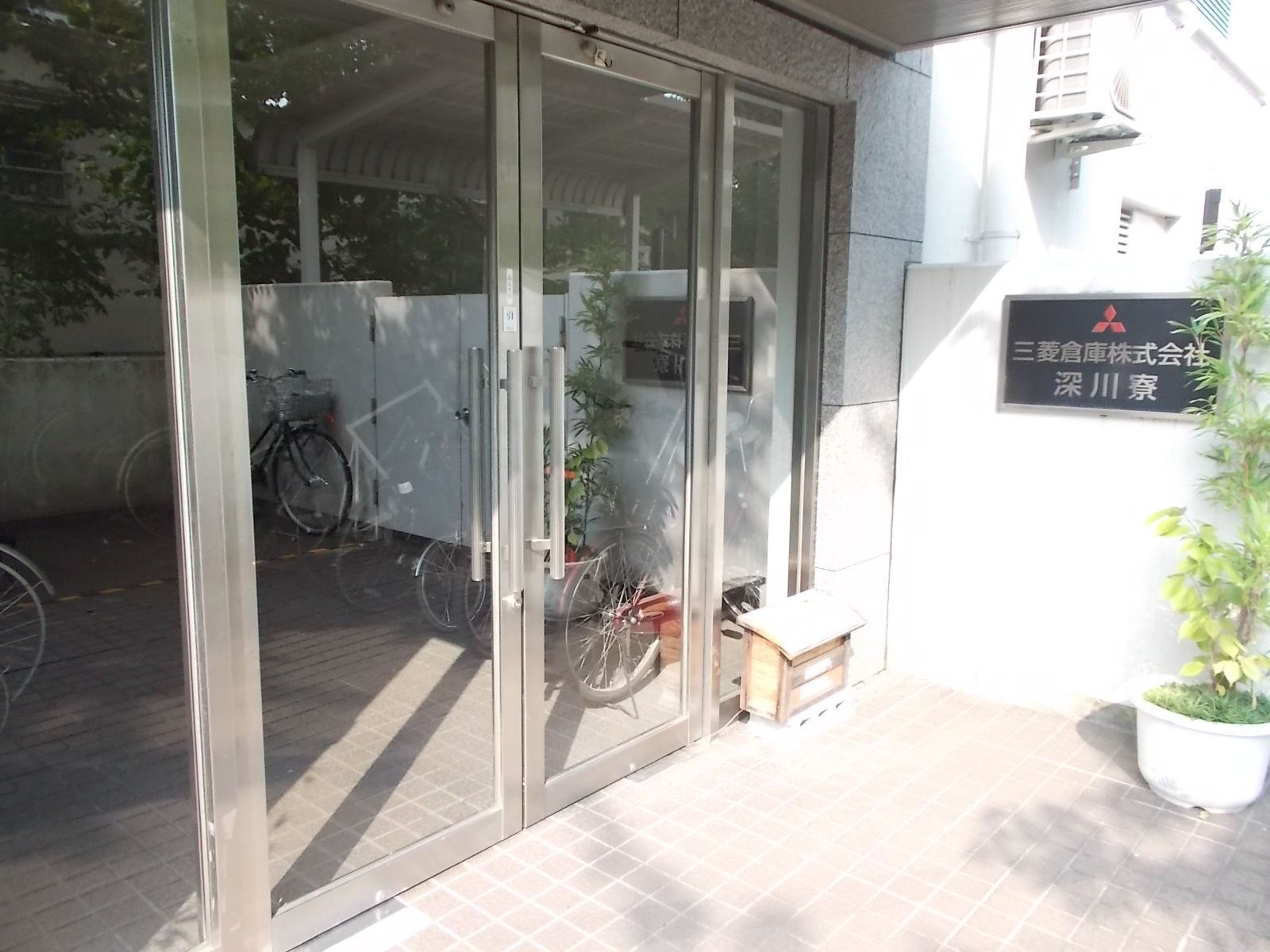 ガラス扉