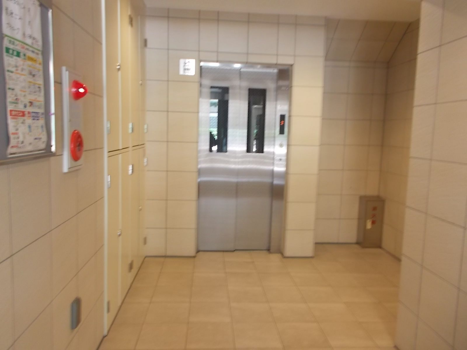 エントランスホール
