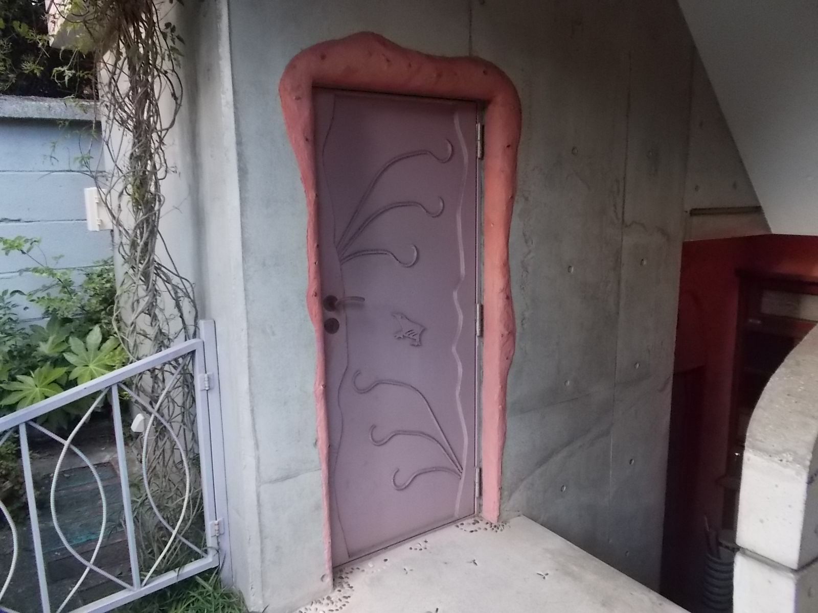 1階貸室の秀室口