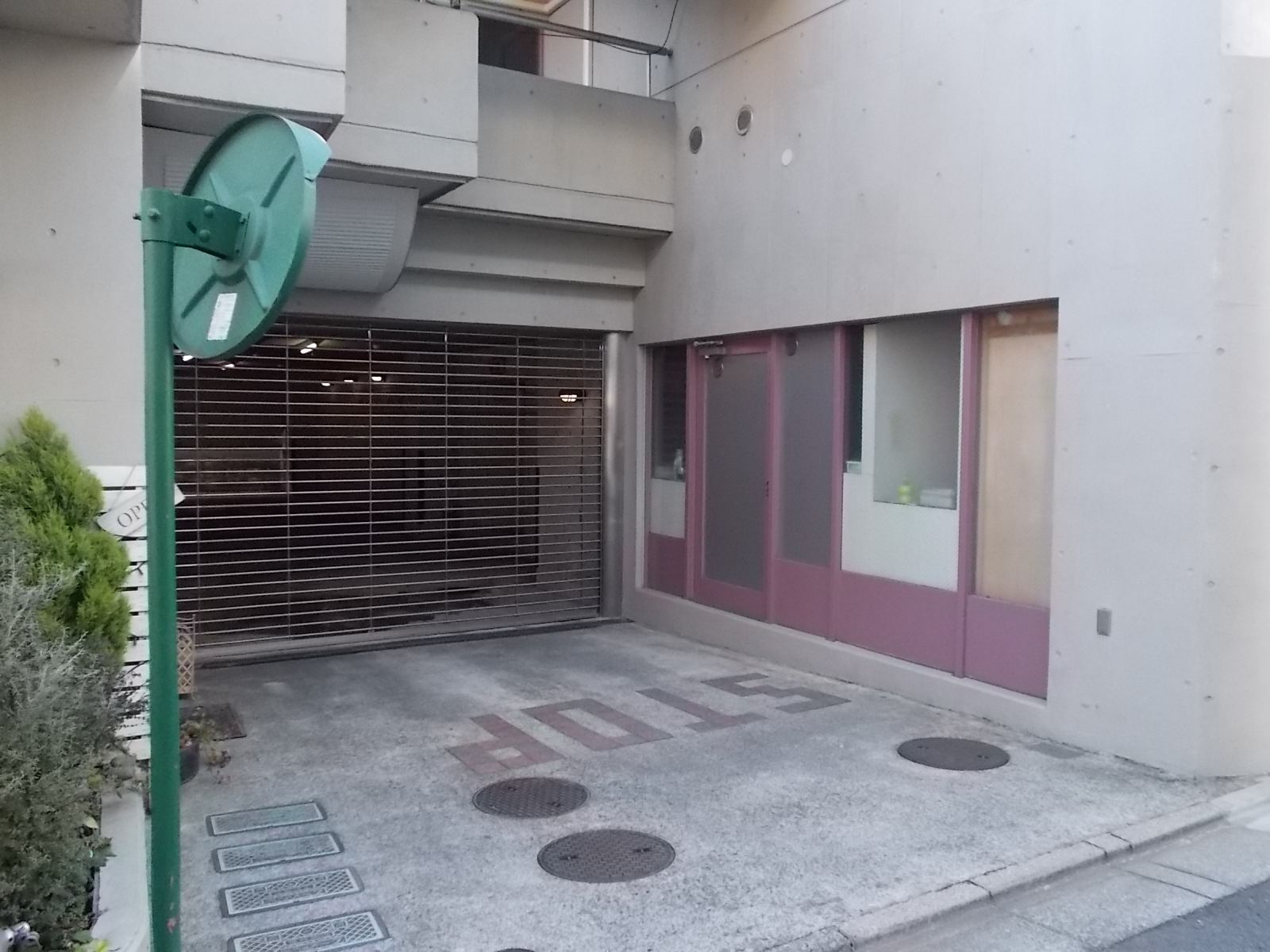 駐車場併設