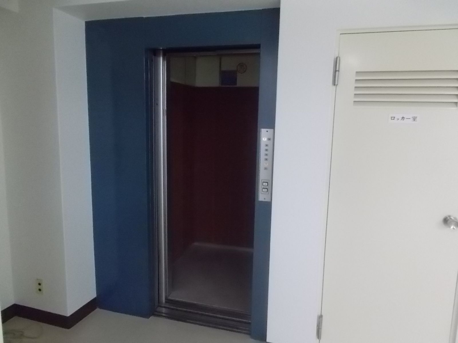 エレベーター