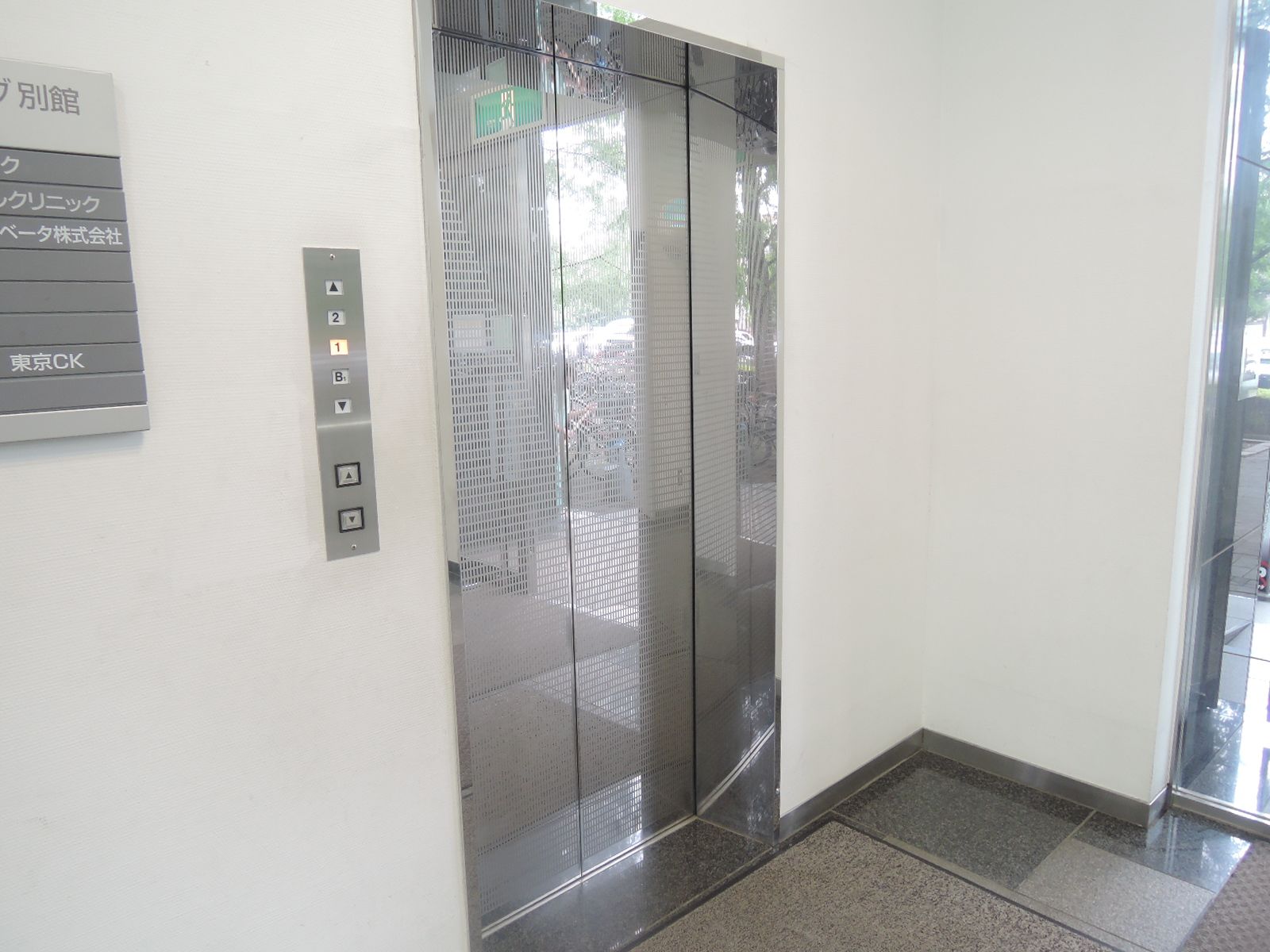 エレベーターホール