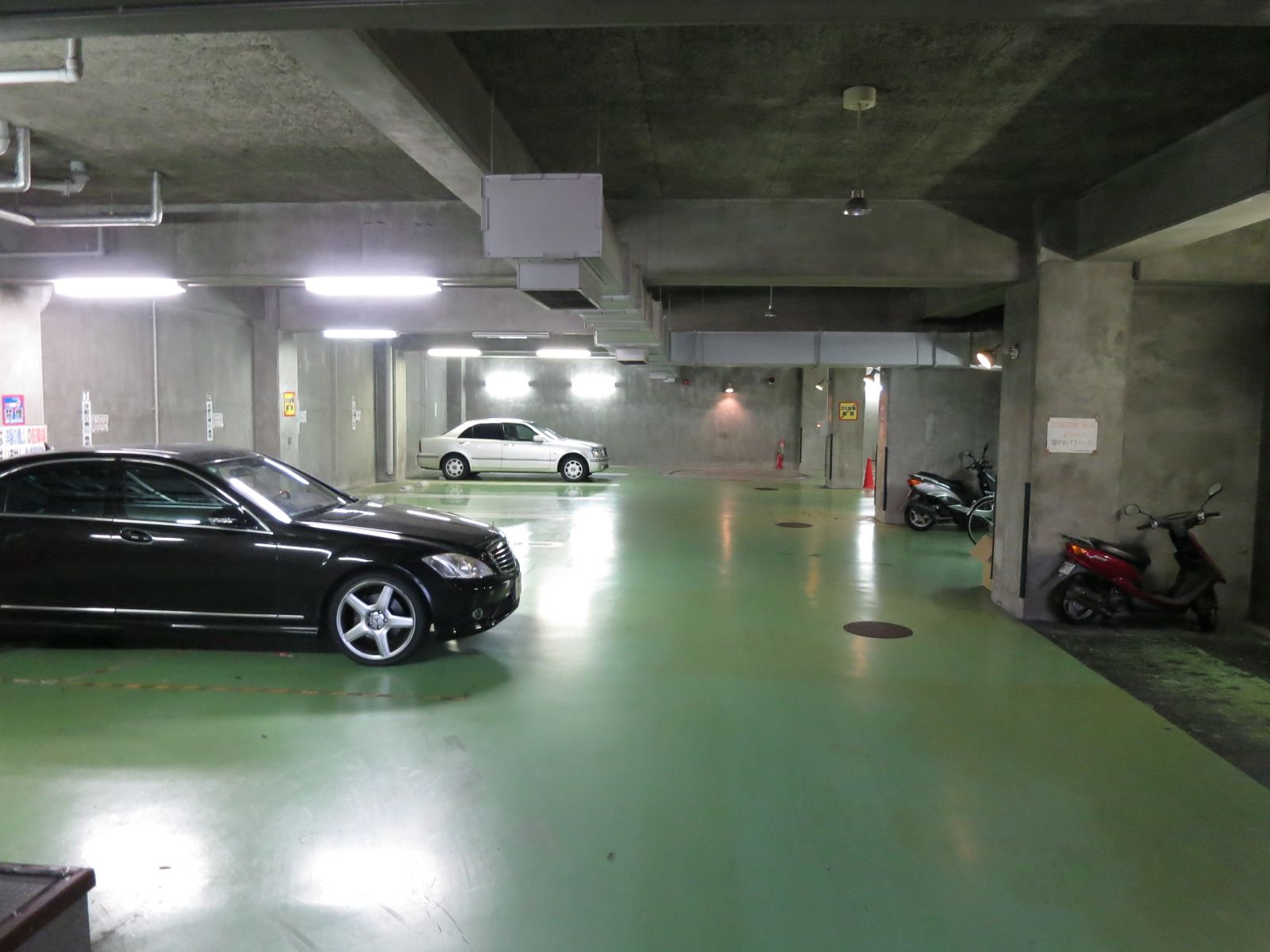 駐車場