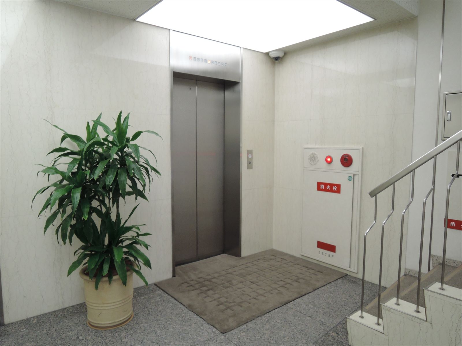 エレベーターホール