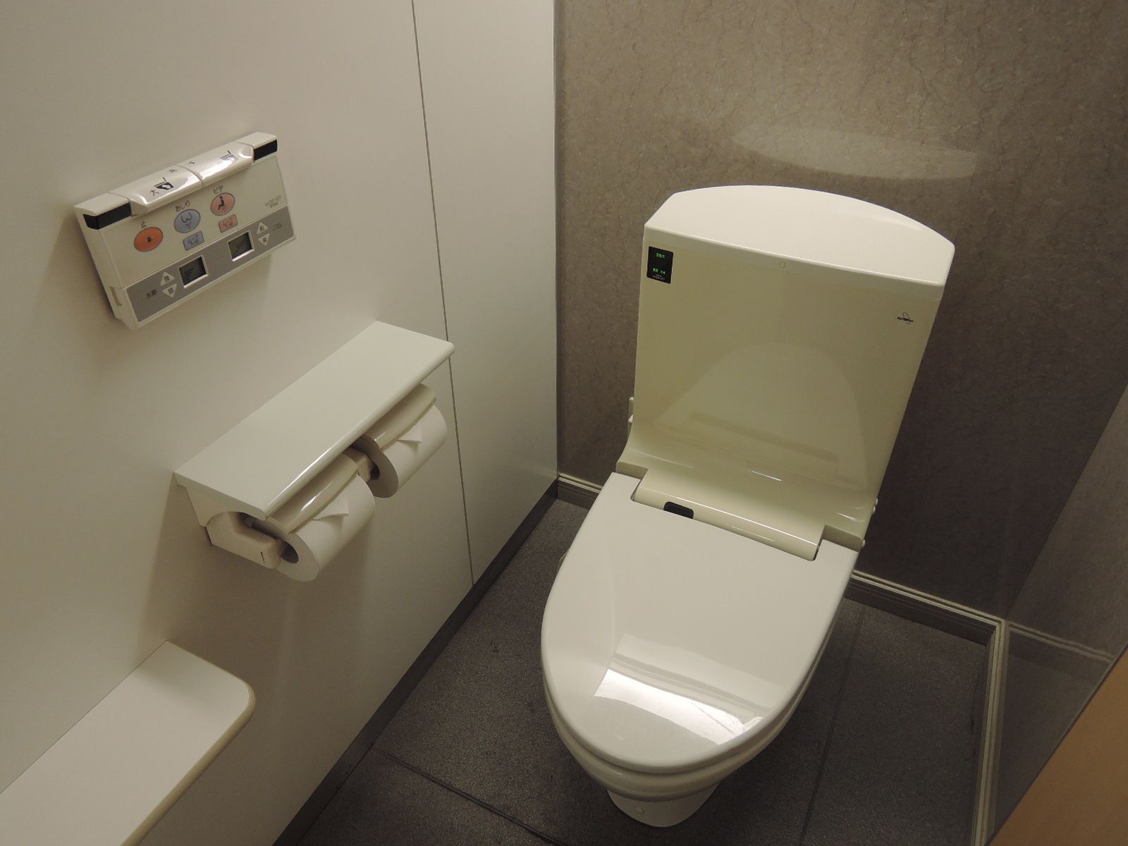 個室トイレ