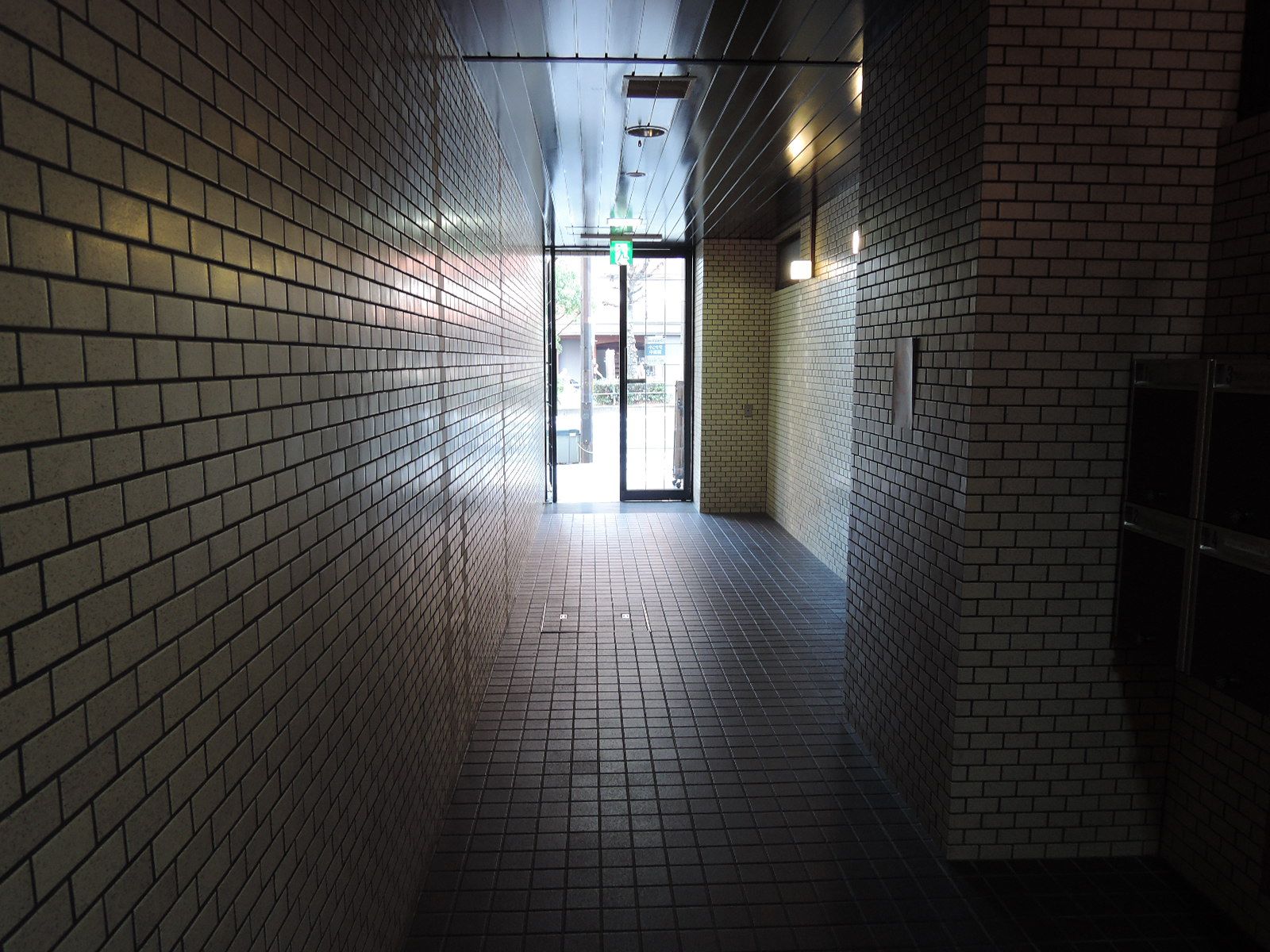 エレベーターホール